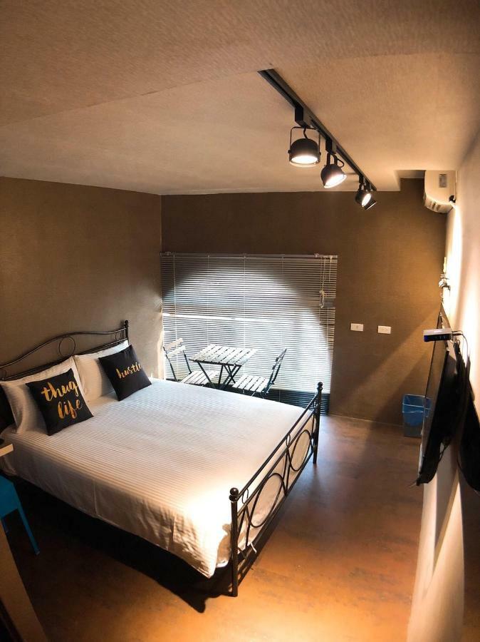 Апартаменти Traveler Station R15 Гаосюн Екстер'єр фото