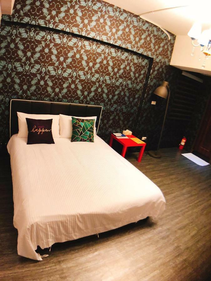 Апартаменти Traveler Station R15 Гаосюн Екстер'єр фото